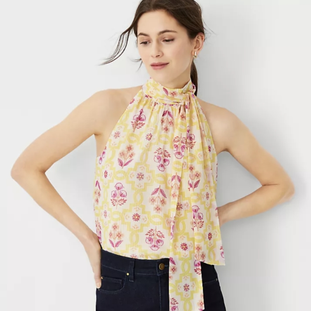 🎈 SALE! NWT bow blouse